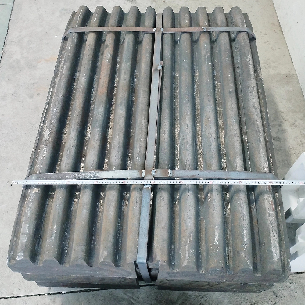 Mn-Cr Alloy Cast Jaw Crusher Wear Parts: Jaw Plates & Cheek Plates (Side Liners)